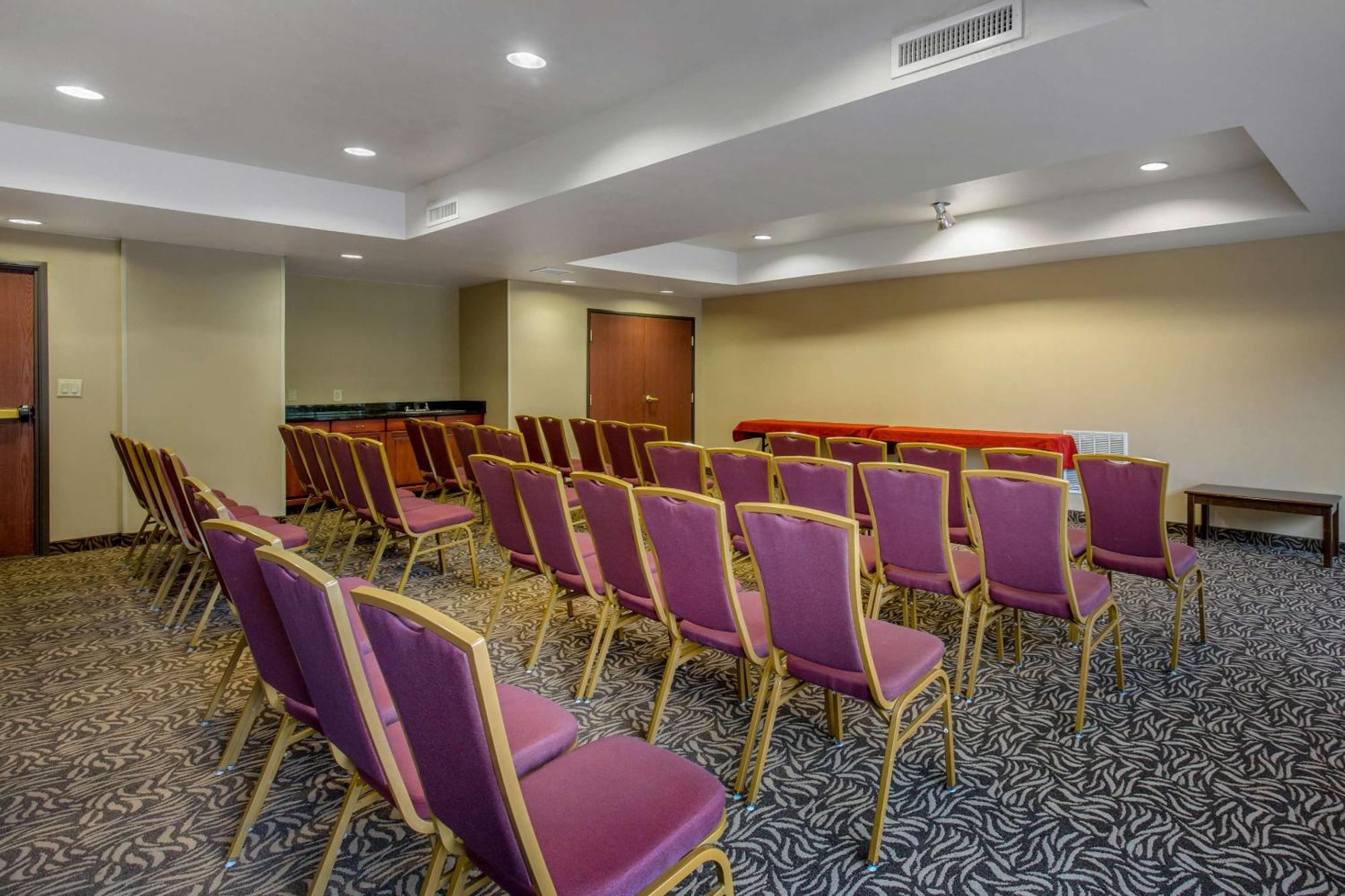 Comfort Suites Сефорд Екстер'єр фото